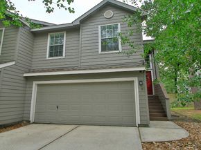 10 Jenny Wren Court, The Woodlands TX 77382