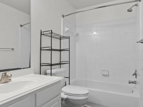 10 Jenny Wren Court, The Woodlands TX 77382
