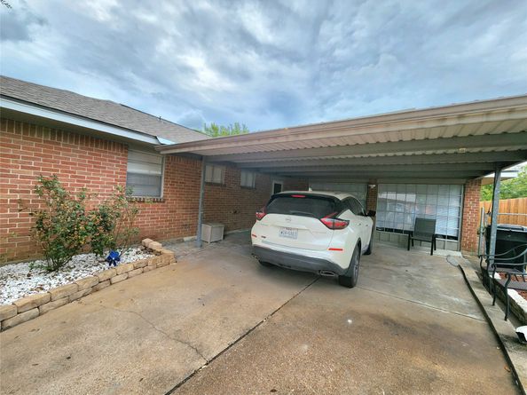 9762 Rambling Trail, Houston TX 77089