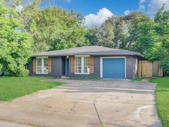 5634 Ridgeway Drive, Houston TX 77033