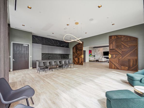 1711 Allen Parkway 2605, Houston TX 77019