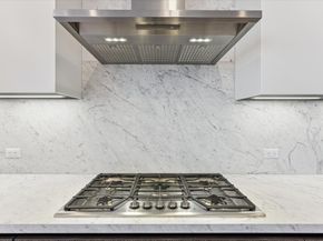 1711 Allen Parkway 2605, Houston TX 77019