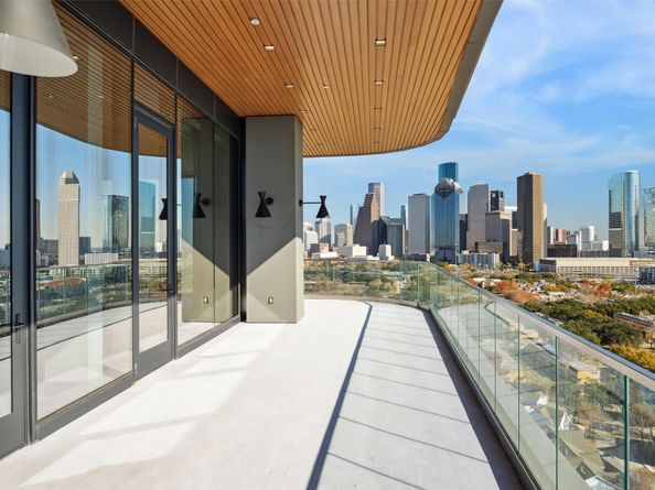 1711 Allen Parkway 2605, Houston TX 77019