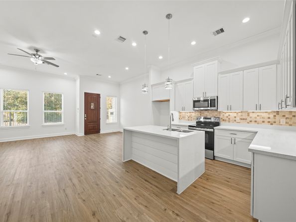 8447 Jutland Road, Houston TX 77033