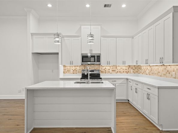 8447 Jutland Road, Houston TX 77033