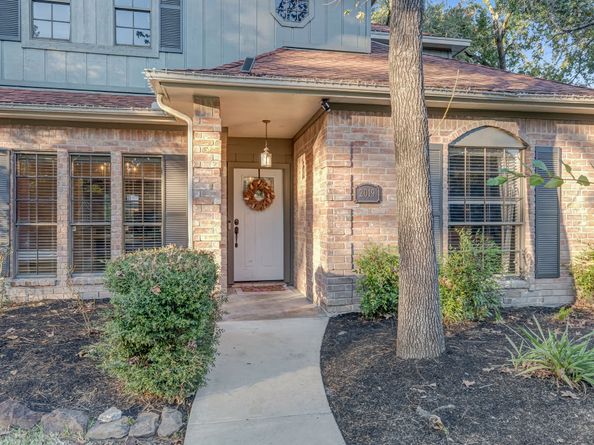 2019 Lake Hills Drive, Houston TX 77339