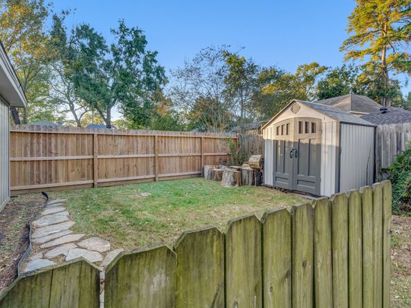 2019 Lake Hills Drive, Houston TX 77339
