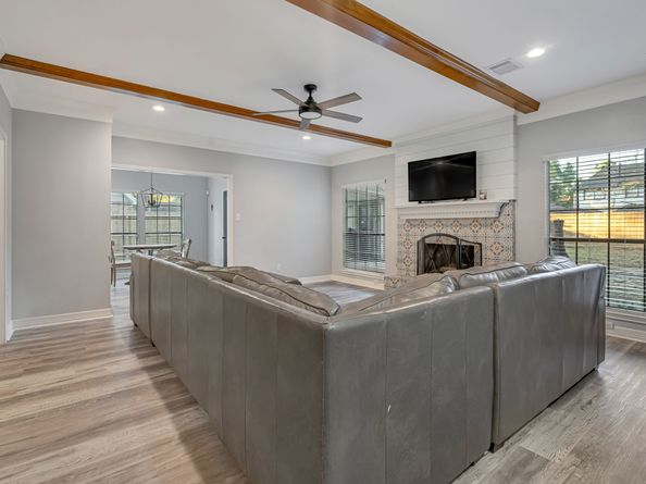 2019 Lake Hills Drive, Houston TX 77339