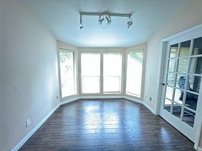1881 BERING Drive 64, Houston TX 77057