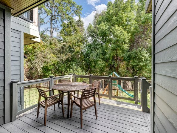 1009 W 16th Street, Houston TX 77008