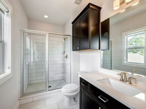 1009 W 16th Street, Houston TX 77008