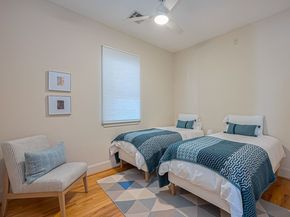 58 Briar Hollow Lane 303, Houston TX 77027