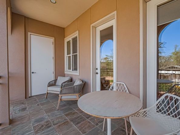 58 Briar Hollow Lane 303, Houston TX 77027