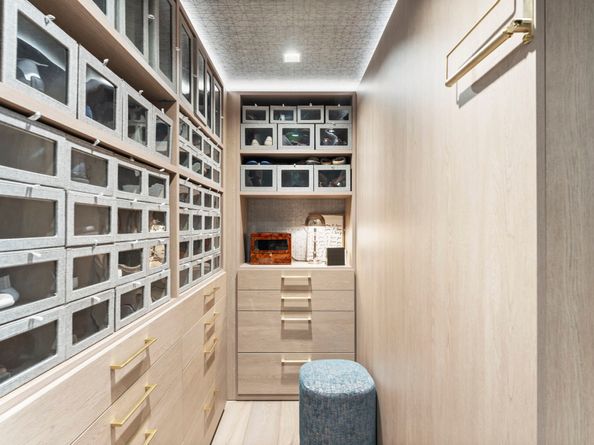 3433 Westheimer Road 1005, Houston TX 77027