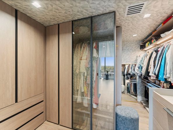 3433 Westheimer Road 1005, Houston TX 77027