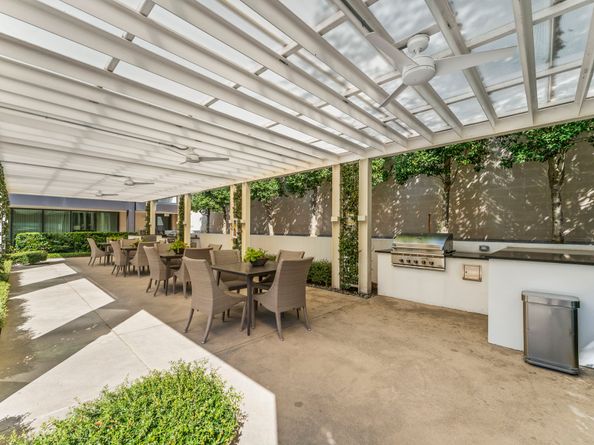 3433 Westheimer Road 1005, Houston TX 77027