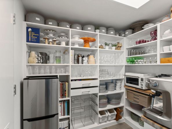 3433 Westheimer Road 1005, Houston TX 77027