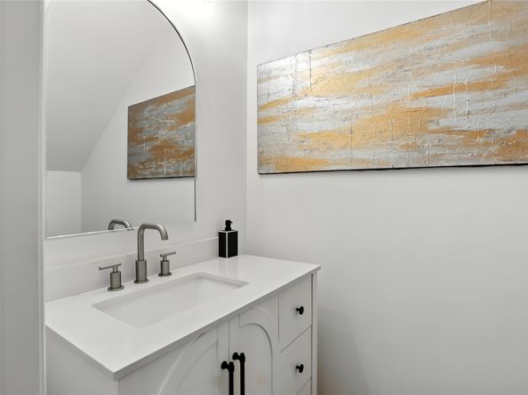 4951 Glenmeadow Drive, Houston TX 77096