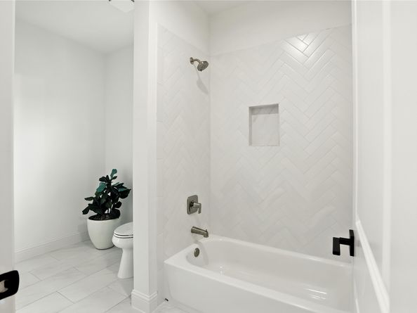 4951 Glenmeadow Drive, Houston TX 77096