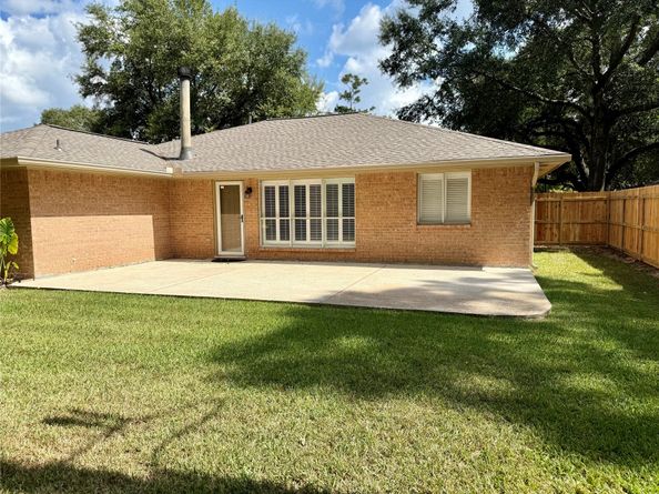4111 Hermitage Hollow Lane, Houston TX 77339