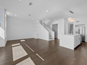1405 Sylvester Road, Houston TX 77009