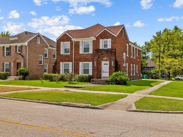 2804 Cleburne Street, Houston TX 77004