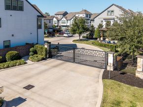 968 Ford Pines Lane, Houston TX 77091