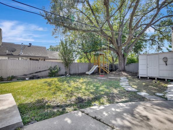 8314 Albacore Drive, Houston TX 77074