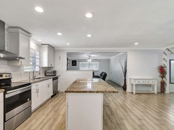 8314 Albacore Drive, Houston TX 77074