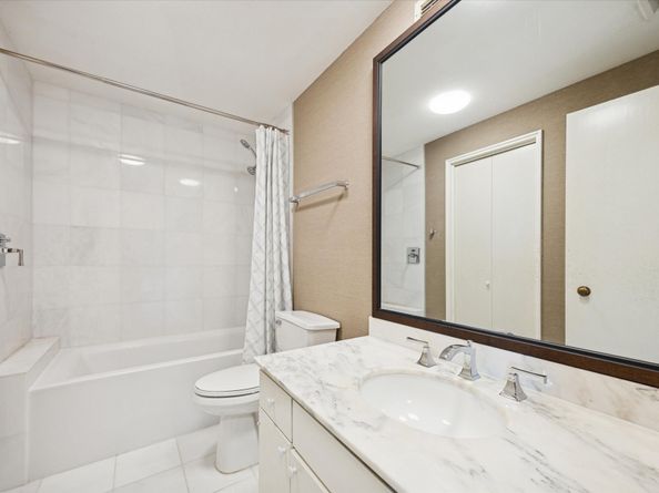 3711 San Felipe Street 2I, Houston TX 77027