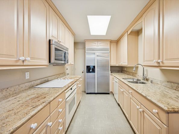 3711 San Felipe Street 2I, Houston TX 77027