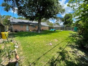 8623 Nairn Street, Houston TX 77074