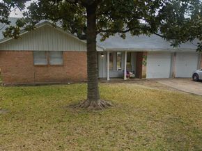 8623 Nairn Street, Houston TX 77074