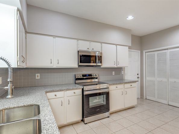 1643 S Kirkwood Road, Houston TX 77077