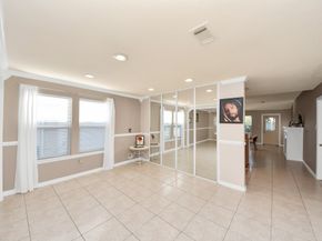 9519 Summer Laurel Lane, Houston TX 77088