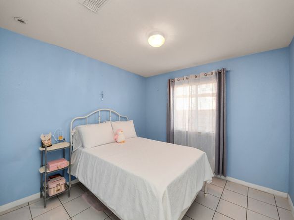 9519 Summer Laurel Lane, Houston TX 77088