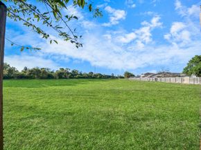 9519 Summer Laurel Lane, Houston TX 77088