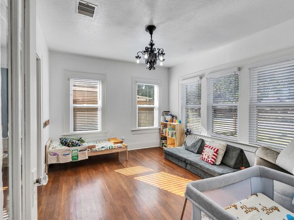 1625 Wesley Street, Houston TX 77023