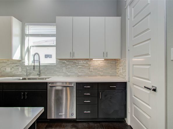 2116 Naomi Street B, Houston TX 77054