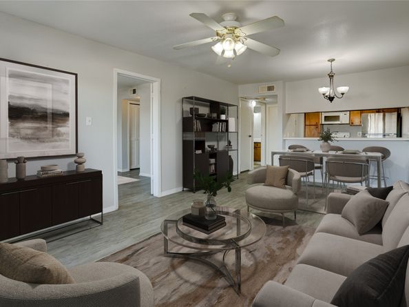 3015 Walnut Bend Lane 35, Houston TX 77042