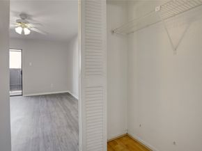 3015 Walnut Bend Lane 35, Houston TX 77042