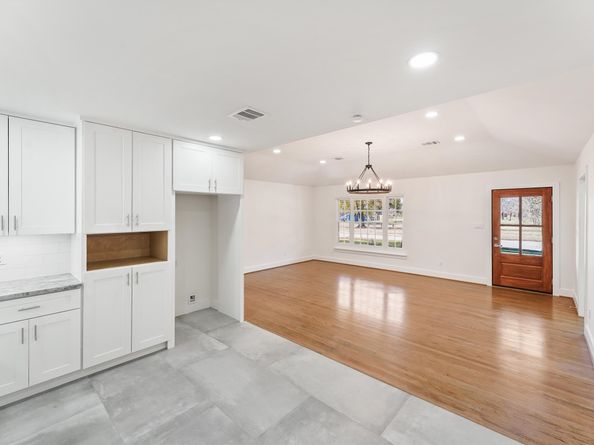 4218 T C Jester Boulevard, Houston TX 77018