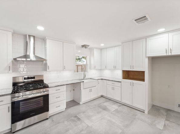 4218 T C Jester Boulevard, Houston TX 77018