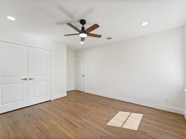 4218 T C Jester Boulevard, Houston TX 77018