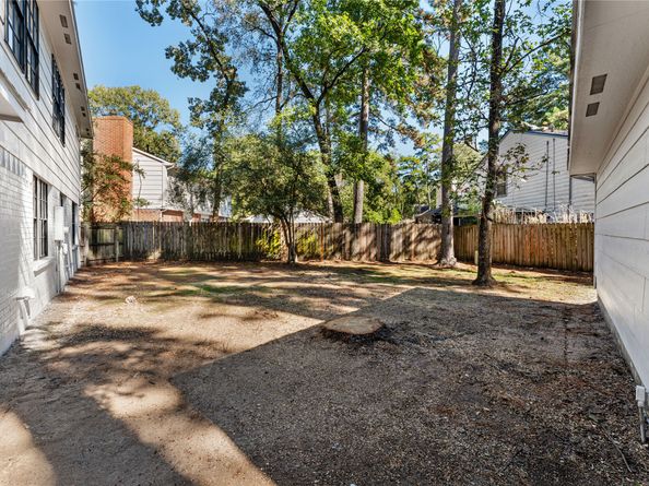 3 Ridgeline Court, The Woodlands TX 77381