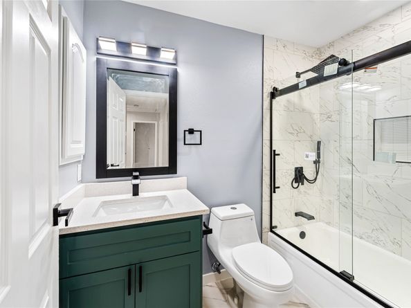 3 Ridgeline Court, The Woodlands TX 77381