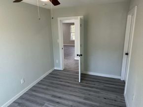 1912 Gentry Street, Houston TX 77009