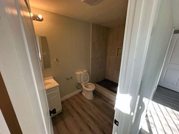 1912 Gentry Street, Houston TX 77009