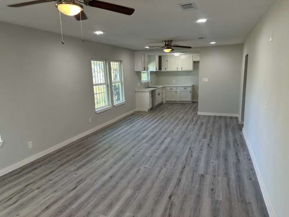 1912 Gentry Street, Houston TX 77009