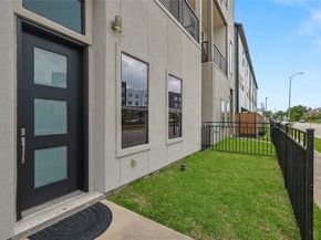 2317 Cleburne Street, Houston TX 77004